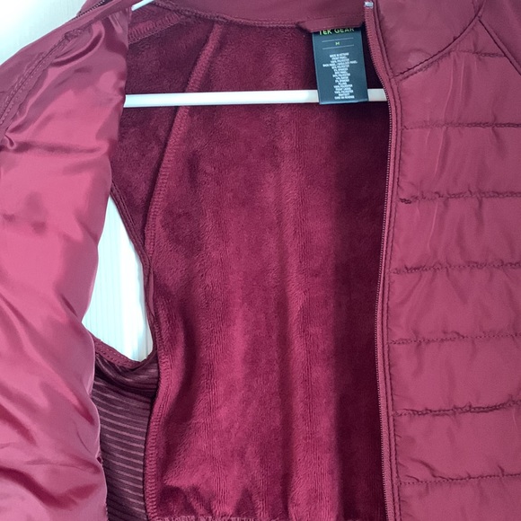 Maroon vest - Picture 3 of 3